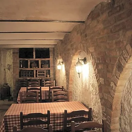 ホテル Halasz Airport Panzio 4*